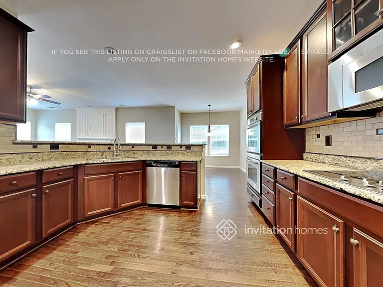 10716 Drake Hill Dr — Photo 10