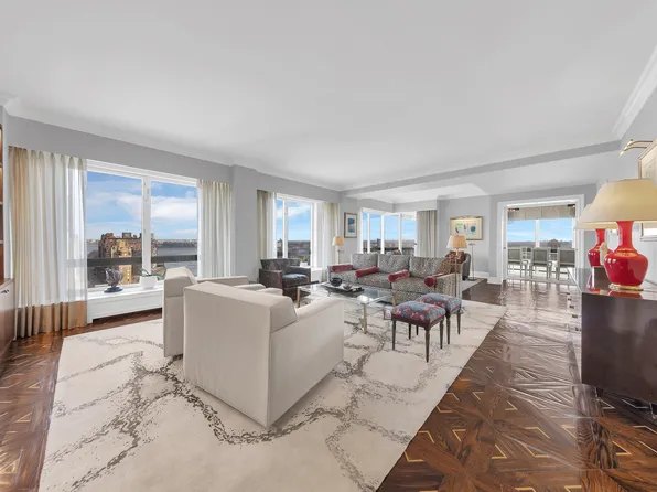 530 East 76th Street image 1 of 23