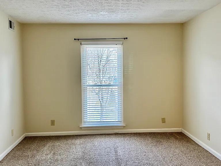 1515 La Fontenay Ct #1515 — Photo 9