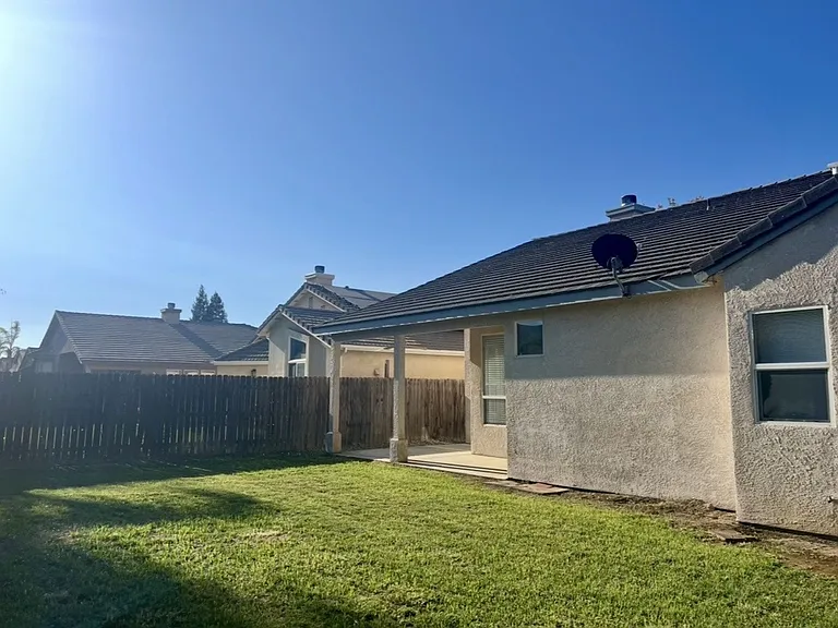 1612 E Victor Ave — Photo 12