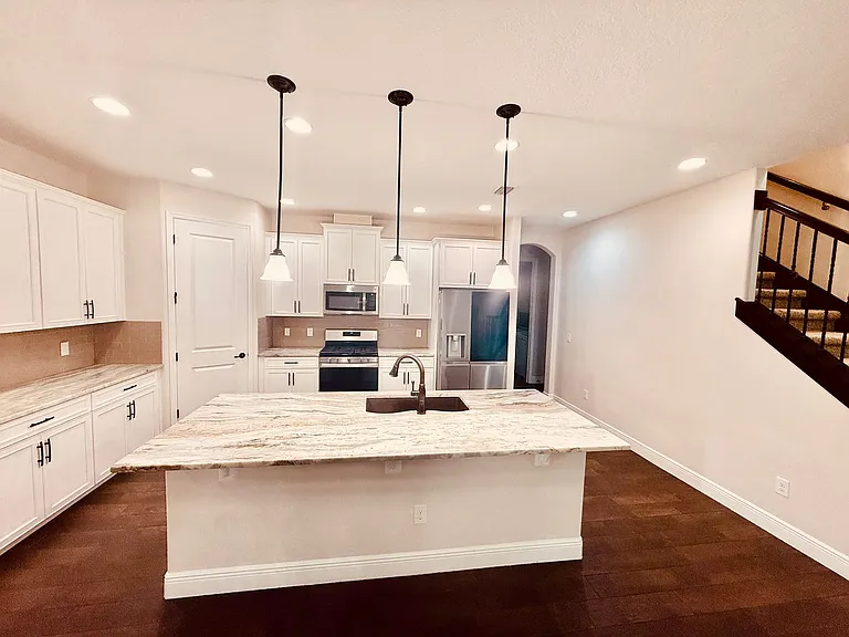 7594 Poulicny Ln — Photo 6