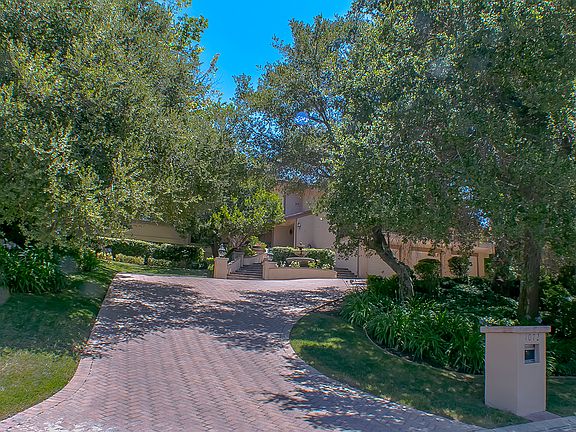2nd image of 1072 Deepwood Dr