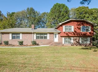 2137 Hartridge Dr, Snellville, GA 30078
