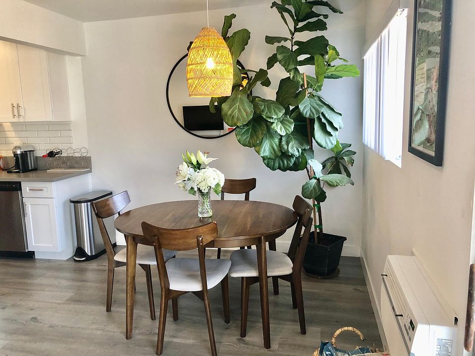 1st image of 1241 Granville Ave #7