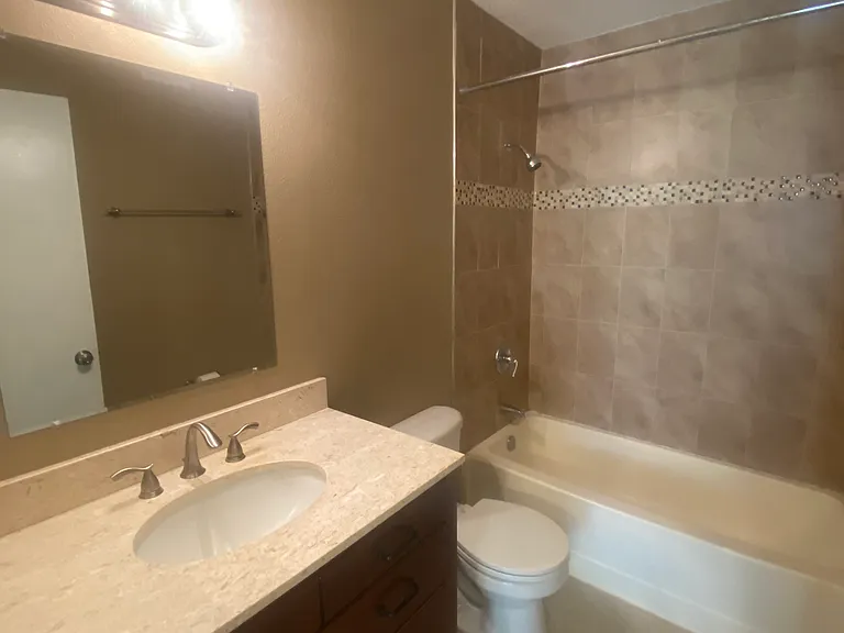 8724 Mallard Reserve Dr #102 — Photo 7
