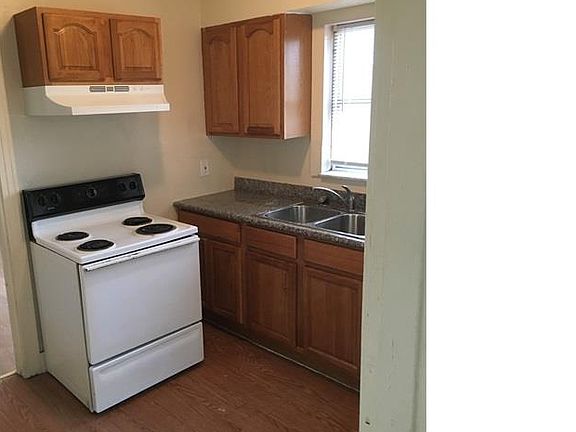 4th image of 2820 5th St S
