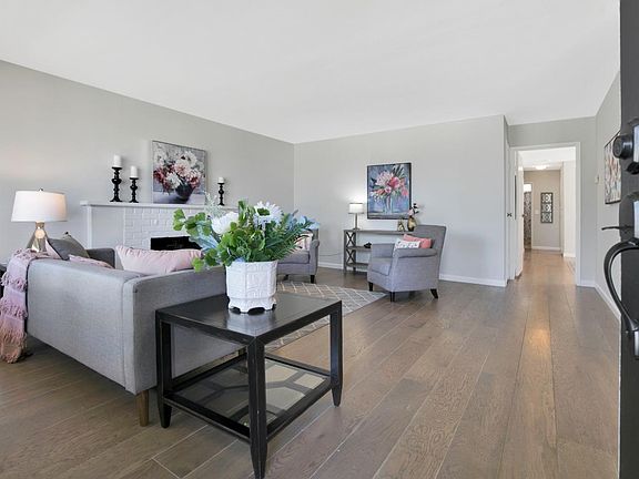 3rd image of 1790 Gunston Way