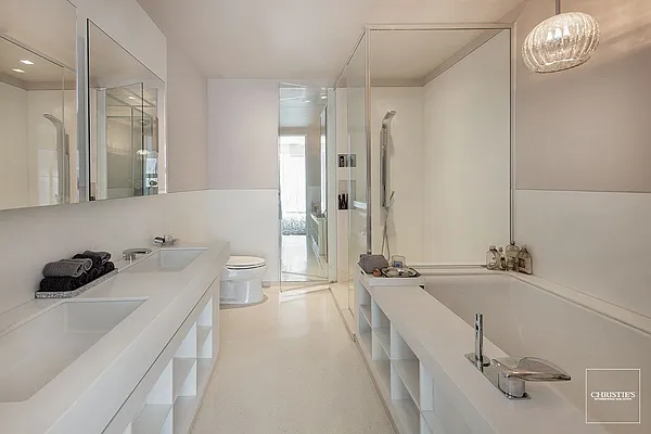 Sold by Christie's International Real Estate Group, LLC | media 24