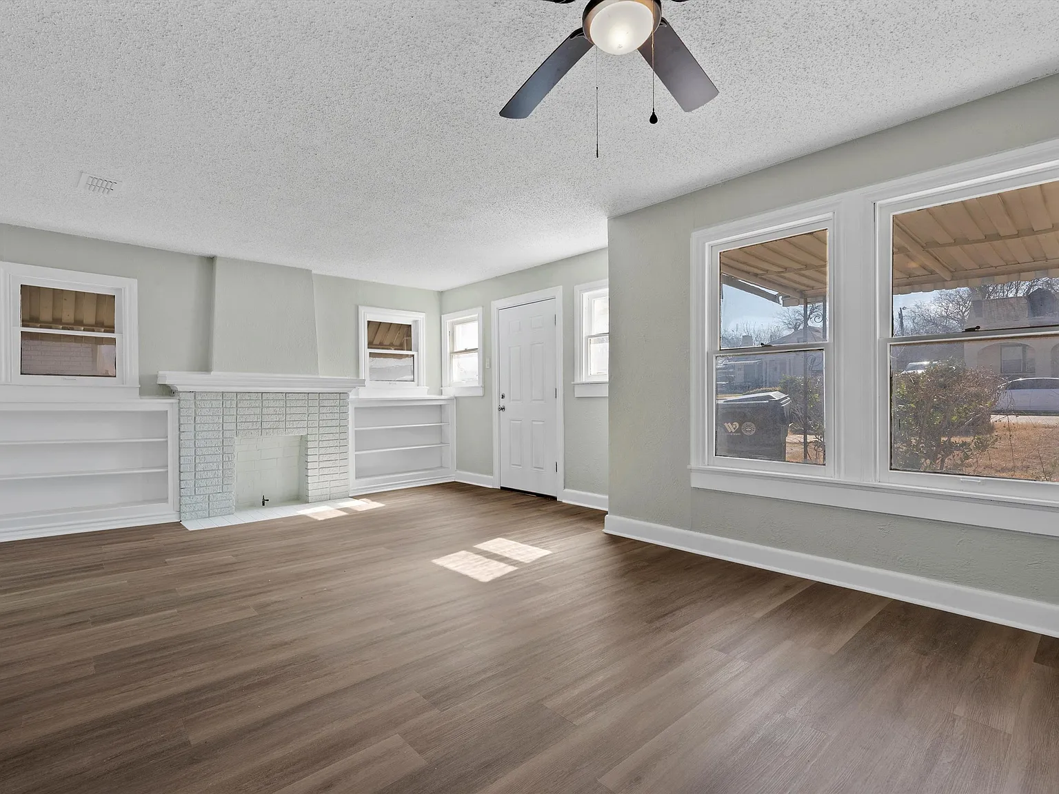 1511 Maple Avenue - 1 — Photo 2