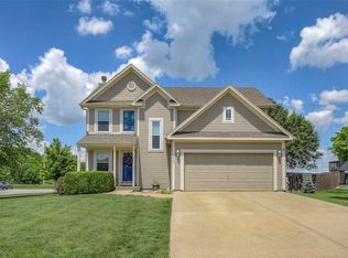 476 W Bluebird St, Gardner, KS 66030