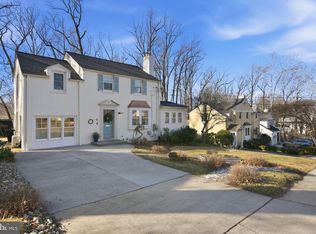 9634 Parkwood Dr, Bethesda, MD 20814