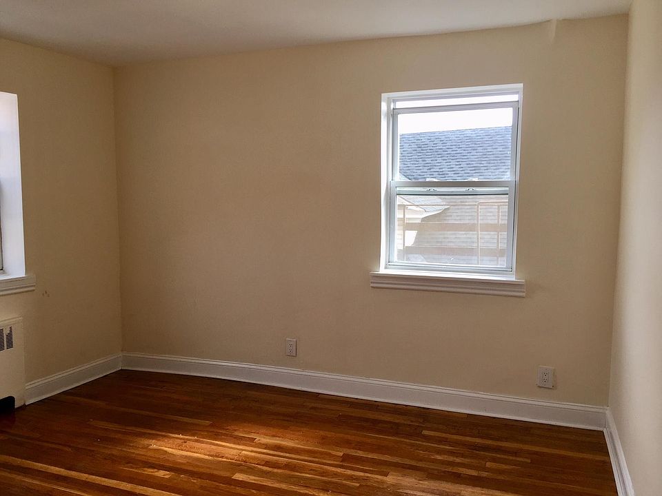 1st image of 8621 112th St #3