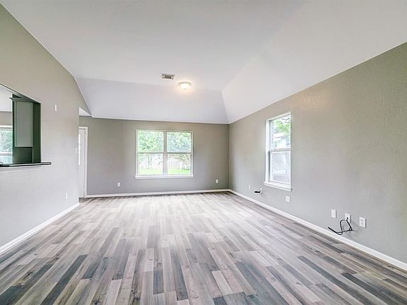 2nd image of 4015 Cary Creek Dr