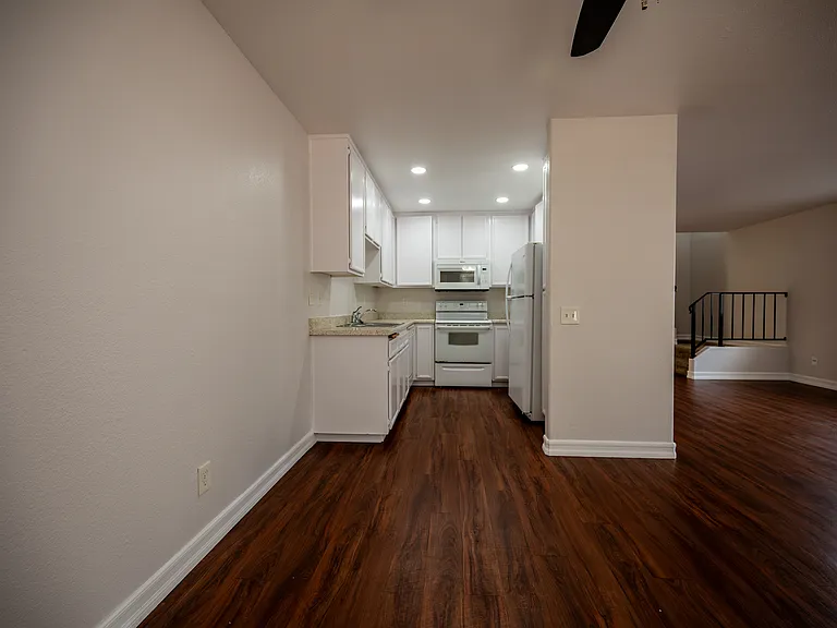 265 Ash Ave #A — Photo 8