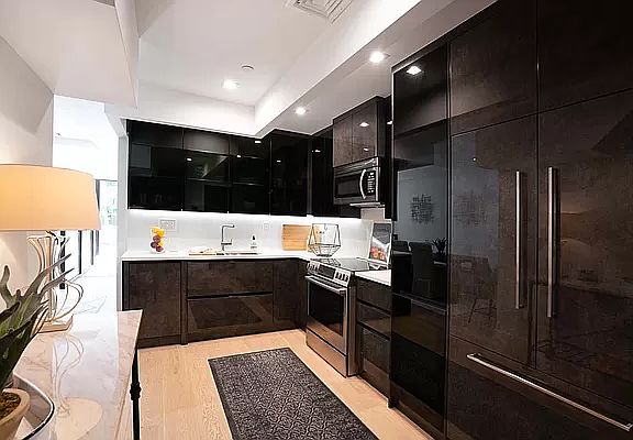 4th image of 394 Kosciuszko St #1A