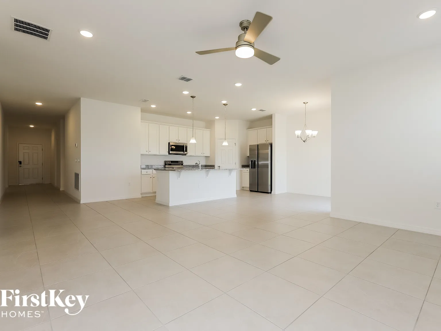 4 bed, 2.0 bath, 1839 sqft, $2,070 — Photo 4