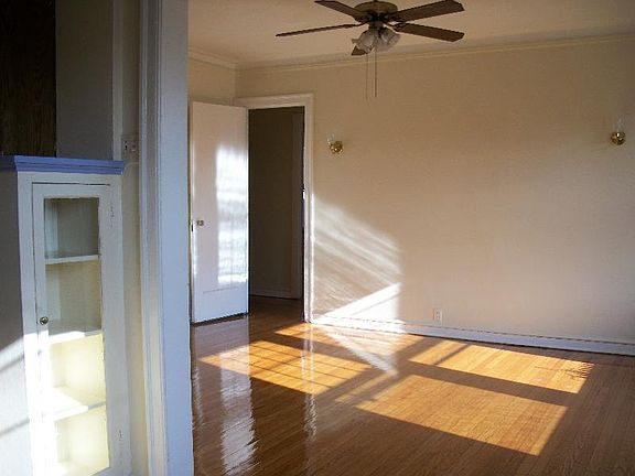 4th image of 1080 W Thorndale Ave #2H