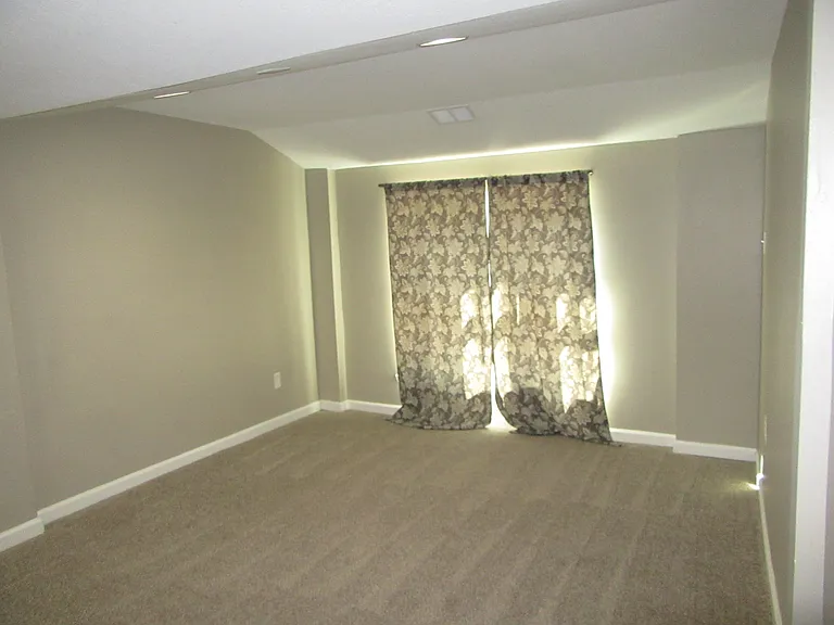 4074 W Freedom Cir — Photo 18