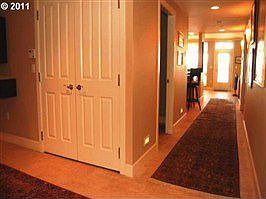4th image of 2015 SE Columbia River Dr Unit 210