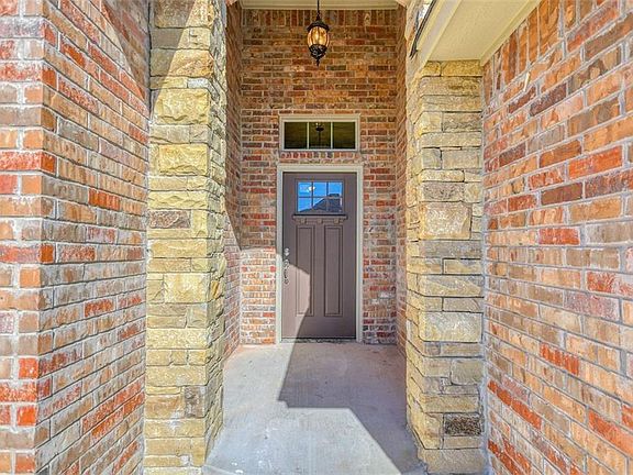 4th image of 5013 SW 128th Ct