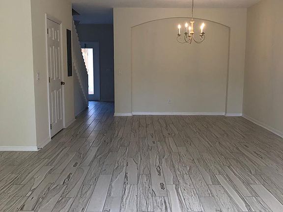 4th image of 13758 Daniels Landing Cir #1