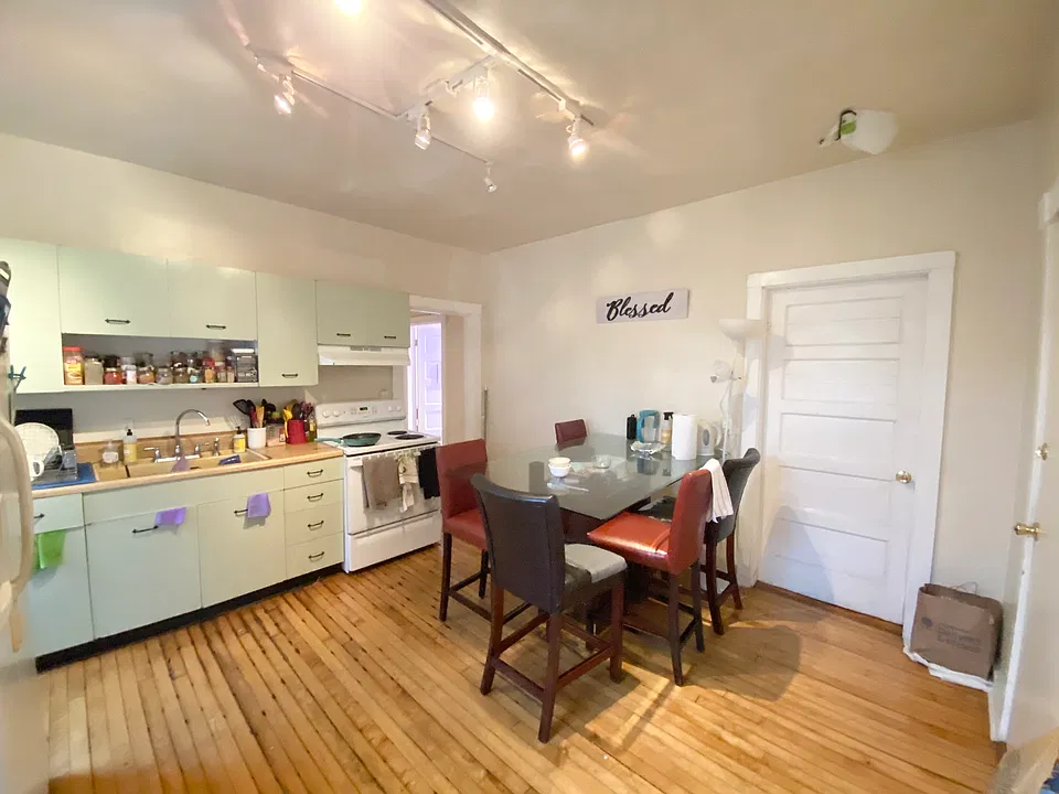 19 Sachem St #3