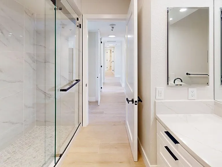1820 Avenida Del Mundo #308 — Photo 2