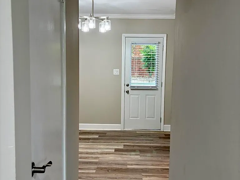 2846 Walton Way #7 — Photo 11