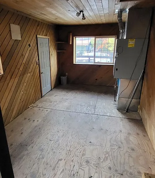 1322 NW Baltimore Ave — Photo 11