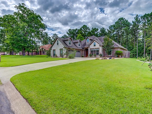 4th image of 305 Hunters Glen Dr