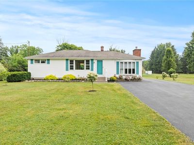 5173 Mapleton Rd, Lockport, NY, 14094
