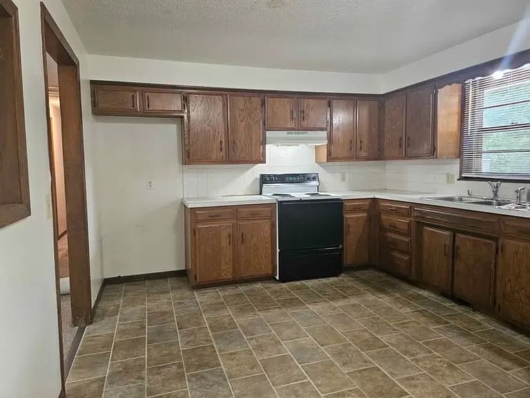 409 S Concordia Ave — Photo 12