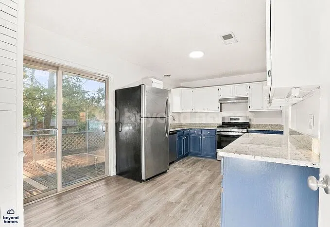3 bed, 2.0 bath, 1196 sqft, $1,175 — Photo 3