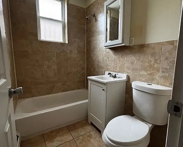 901 Stuyvesant Ave #1CC — Photo 5
