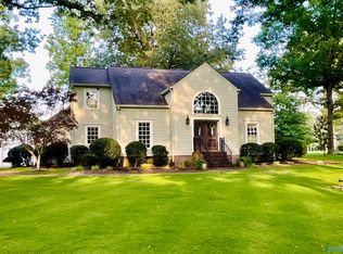 1859 Martha Ln NE, Arab, AL 35016