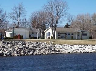 302 S Ferry St, Ludington, MI 49431