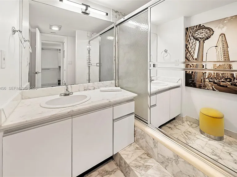 2555 Collins Ave #2402 — Photo 27