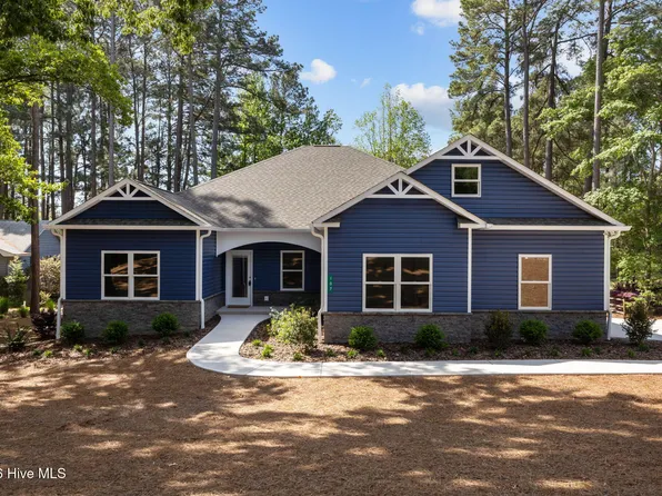 107 Devonshire Avenue W #W, Seven Lakes, NC 27376