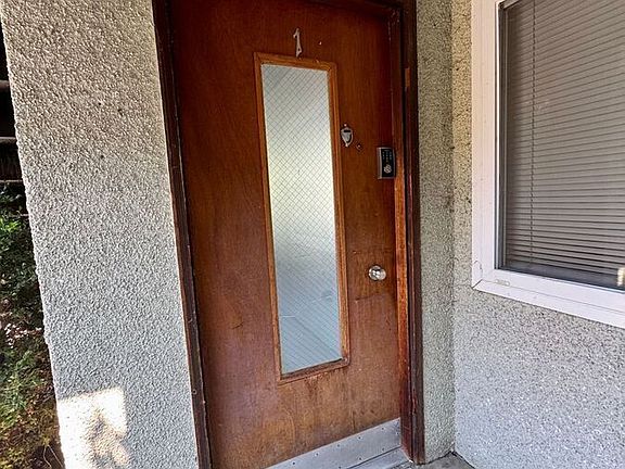 2nd image of 3035 NE 130th St APT 1