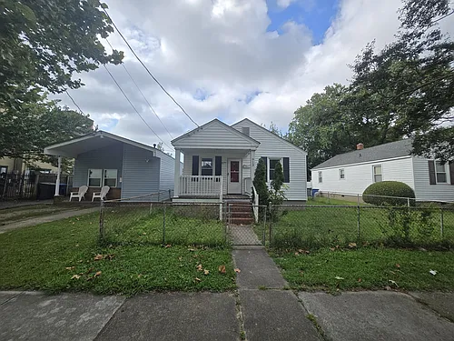 913 Hampton Ave Photo 1
