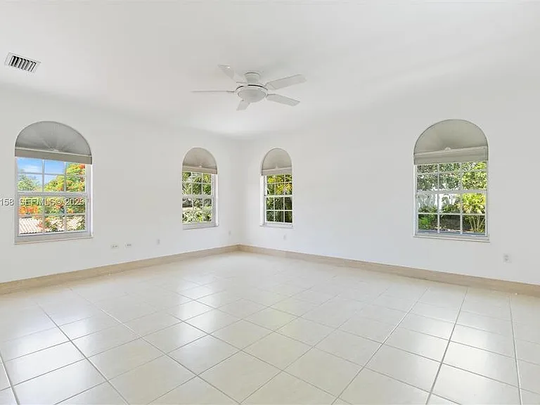 145 W Sunrise Ave — Photo 27