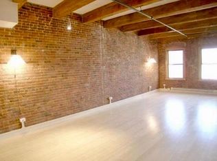 258 Friend St #2, Boston, MA 02114