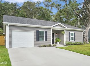 30 Avalon Dr, Beaufort, SC 29907