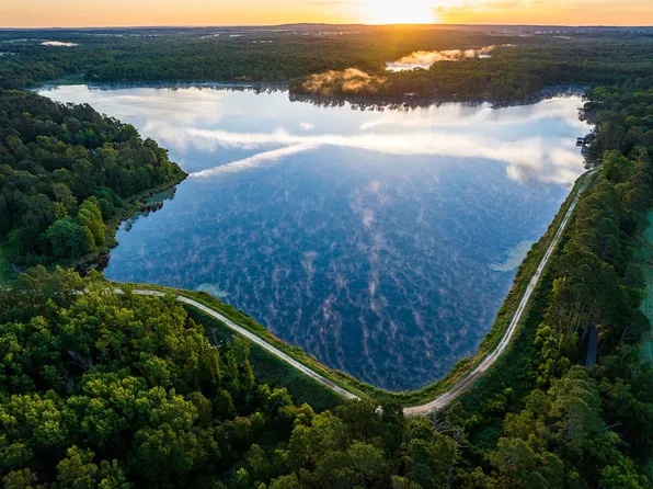 7303 County Road 4520, Larue, TX 75770