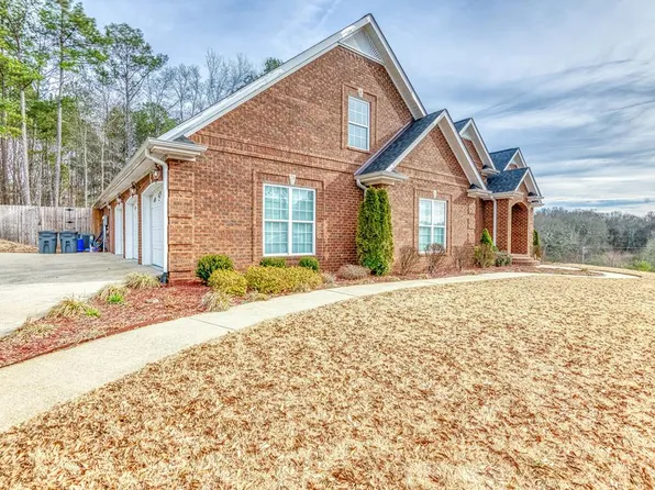 60 Deer Creek Dr, Killen, AL 35645