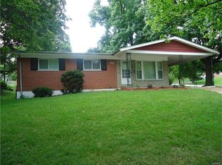 8450 Hawkesbury Dr, Saint Louis, MO 63121