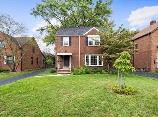 2344 Ashurst Rd, University Heights, OH 44118