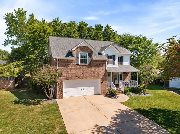 302 Cheairs Ct, Spring Hill, TN 37174