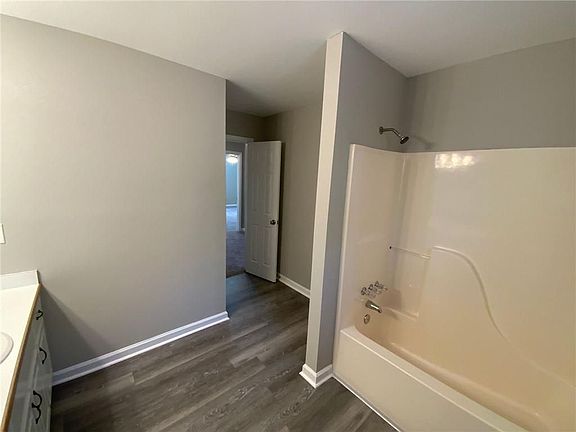 5th image of 6339 Flat Rock Dr