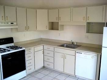 2nd image of 230 Funston Ave APT 2